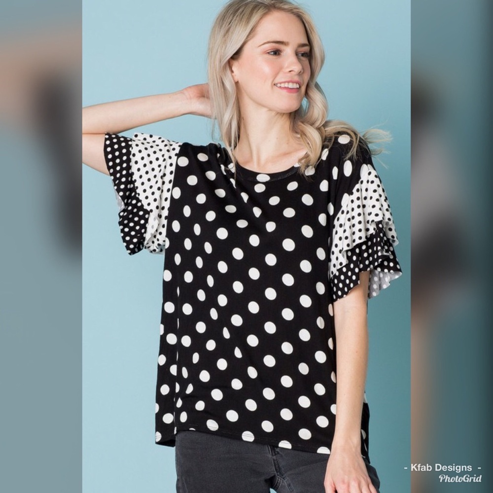 🥰LAST 1! Double Ruffle Contrast Polka Dot Top! - Picture 6 of 7